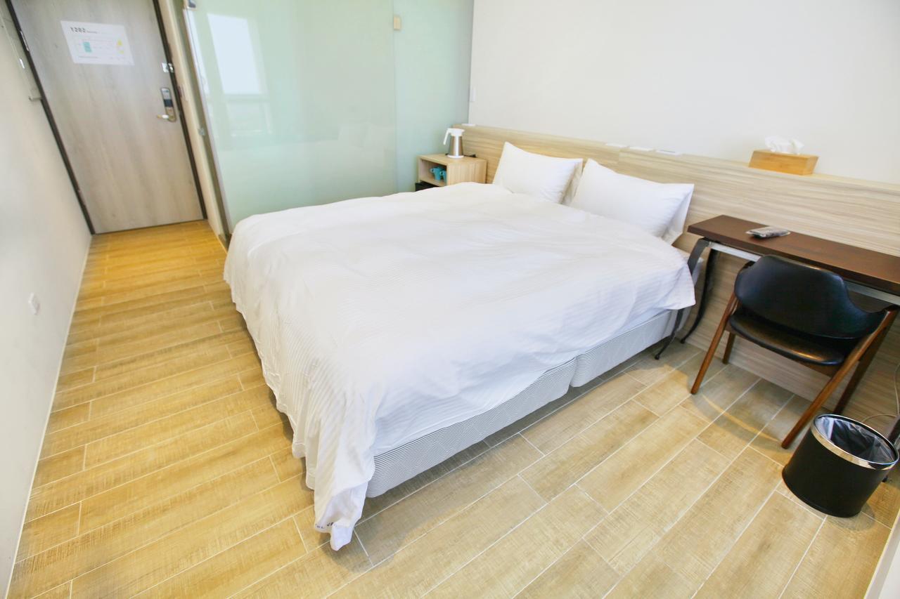Hotel Yam Kaohsiung Bagian luar foto