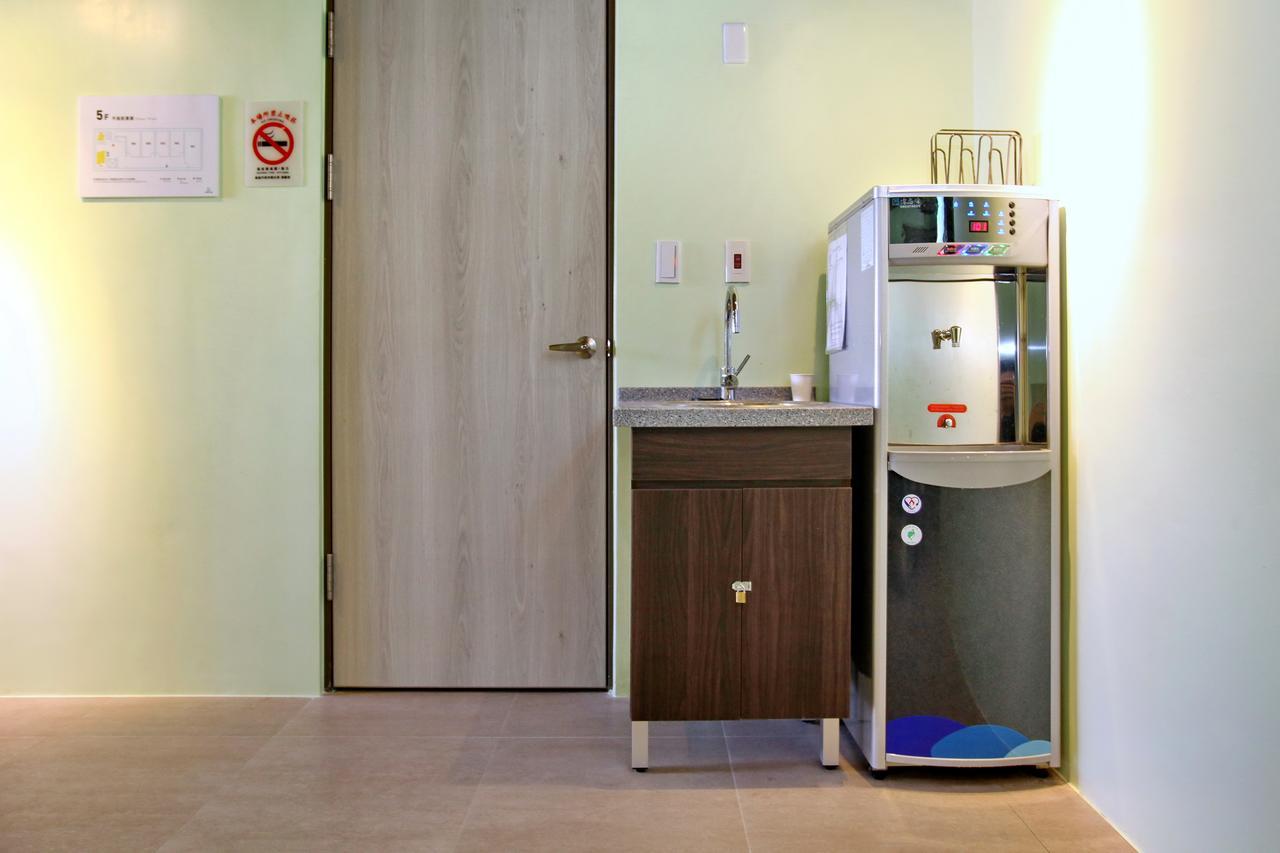 Hotel Yam Kaohsiung Bagian luar foto