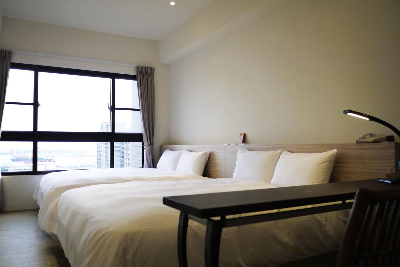 Hotel Yam Kaohsiung Bagian luar foto
