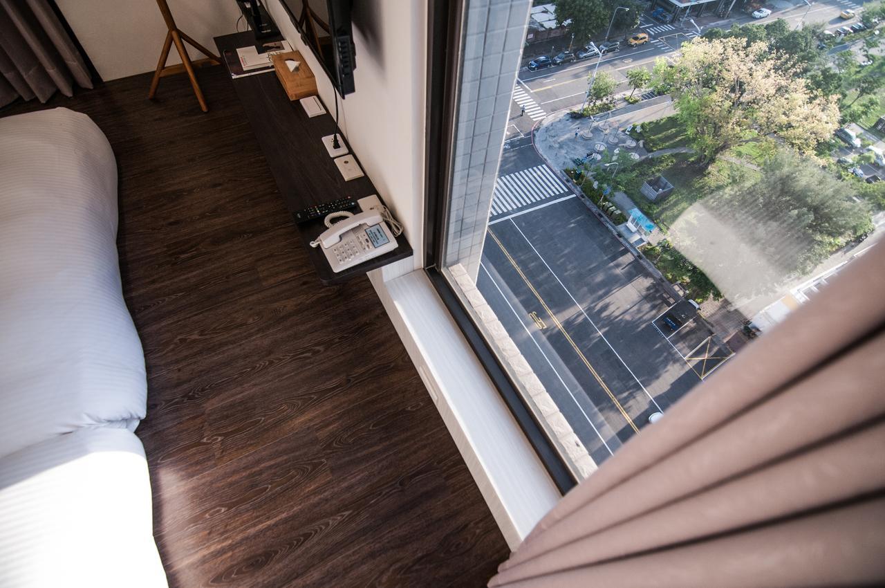 Hotel Yam Kaohsiung Bagian luar foto
