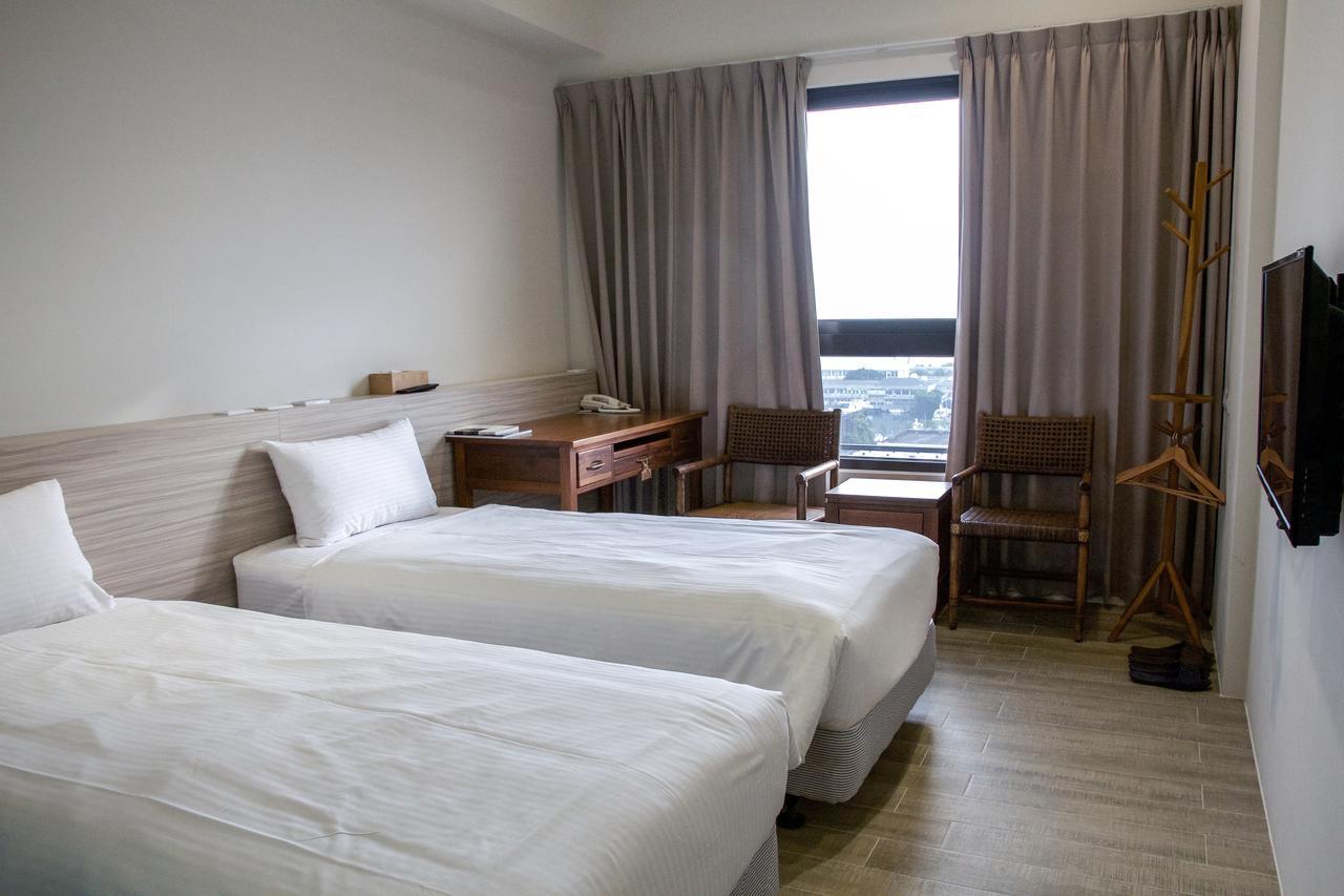 Hotel Yam Kaohsiung Bagian luar foto